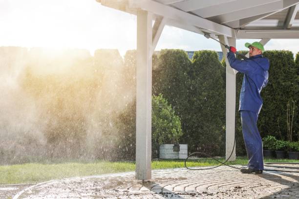 Best Pool Deck Cleaning  in Sunset Hills, MO
